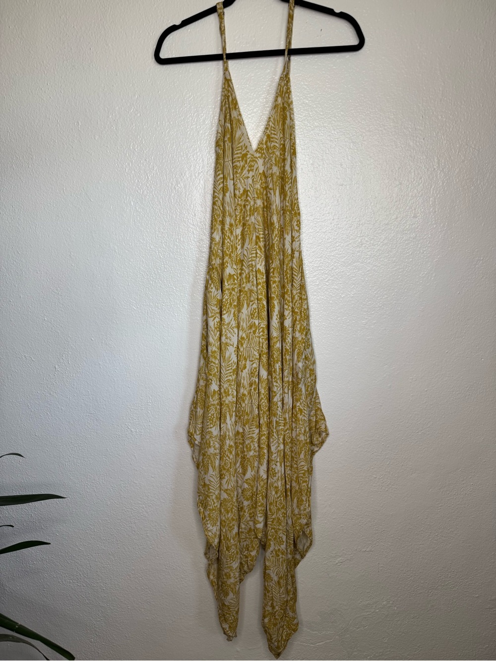 Black Market - Yellow Floral Spaghetti-Strap Boho Jumpsuit - Picture 4 of 13